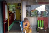 Di CrackAJack Bar